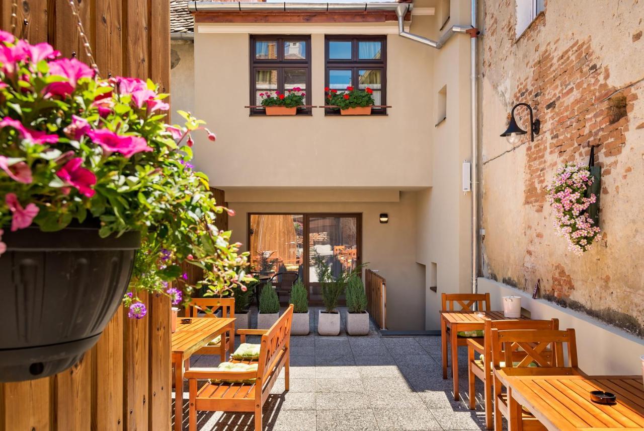 Blumenhaus Sibiu Lejlighedshotel Eksteriør billede